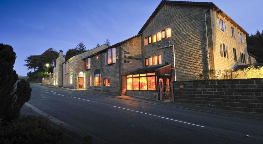 the-saddleworth-hotel-stunning-countryside-wedding-venue