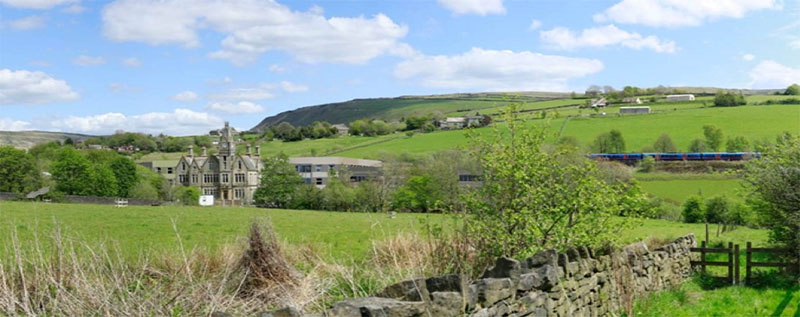 new-saddleworth-school-view-from-the-road