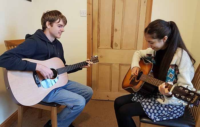 saddleworth-guitar-tuition